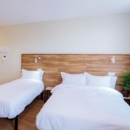 Apartahotel Golden Alcala Alcalá de Henares Buitenkant foto