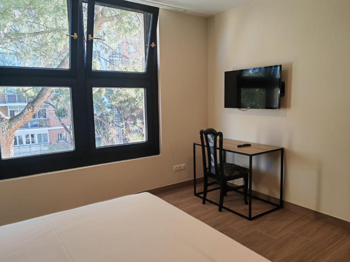 Apartahotel Golden Alcala Alcalá de Henares Buitenkant foto