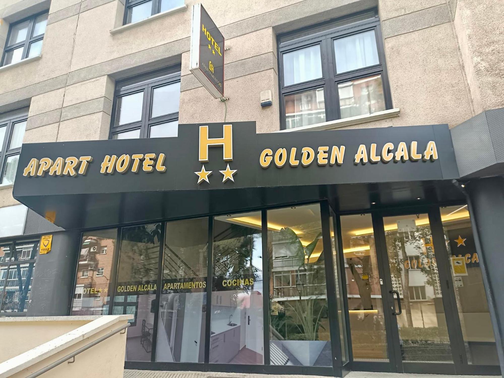 Apartahotel Golden Alcala Alcalá de Henares Buitenkant foto